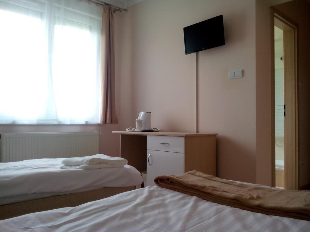 Andi-Haz Hotel Hajdúszoboszló Eksteriør billede