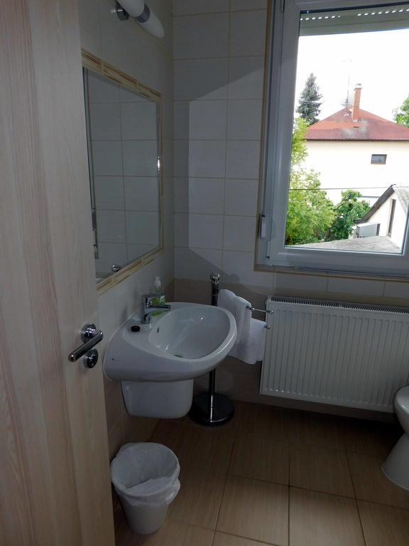 Andi-Haz Hotel Hajdúszoboszló Eksteriør billede
